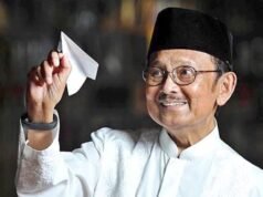 Menyentuh Lembaran Kehidupan yang Sepi BJ Habibie